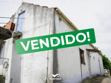 Moradia T2 para Venda em Parada