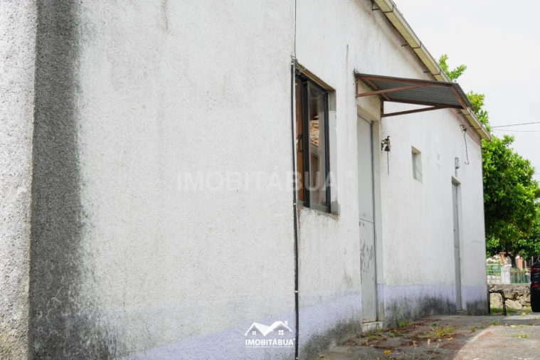 Moradia T2 para Venda em Parada Foto 17