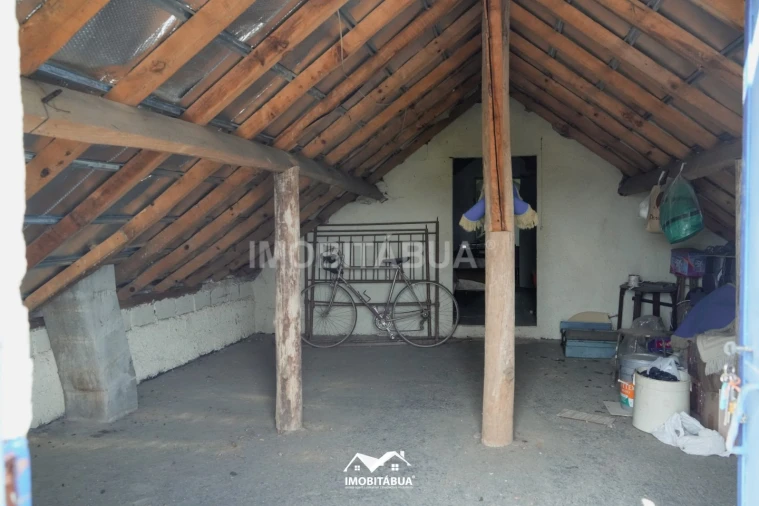 Moradia T2 para Venda em Parada Foto 22