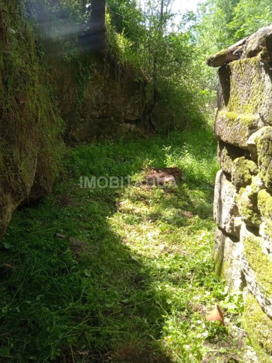 Terreno para Venda em Travanca de Lagos Foto 7