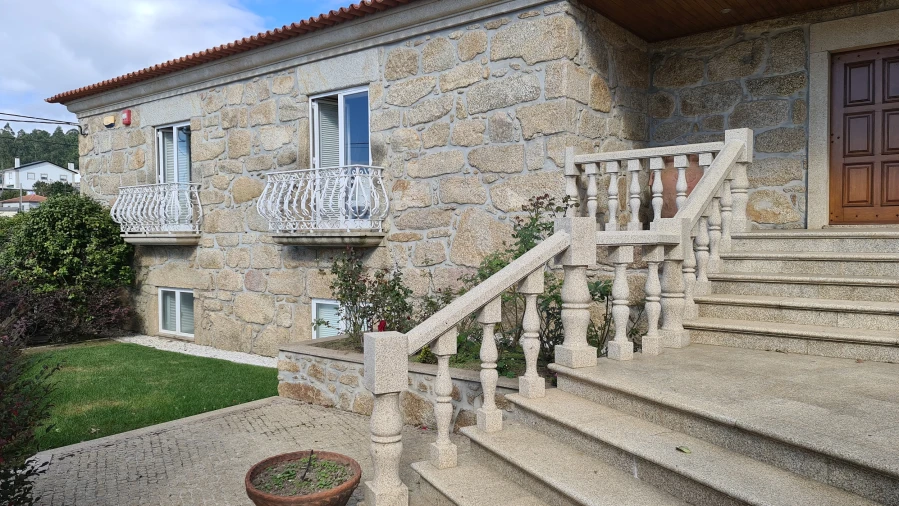 Quinta T0 para Venda em Abade de Neiva Foto 2