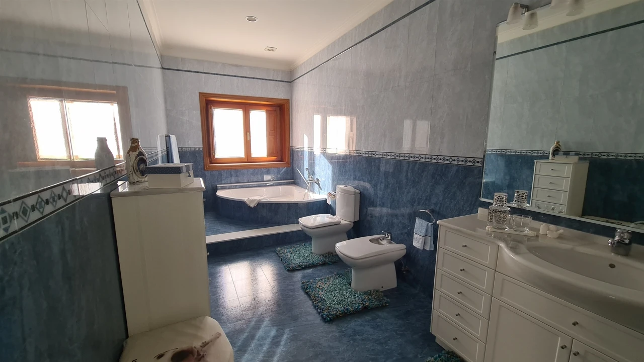 Moradia T4 para Venda em Remelhe Foto 26