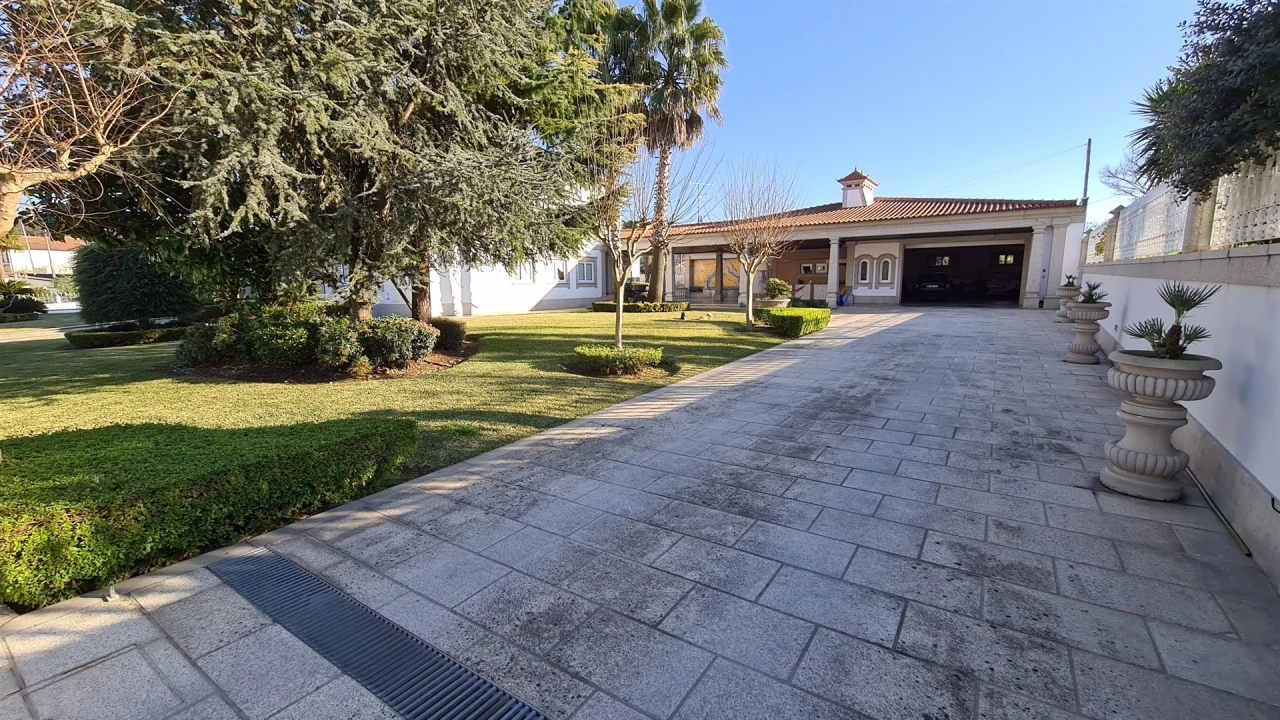 Moradia T4 para Venda em Remelhe Foto 47