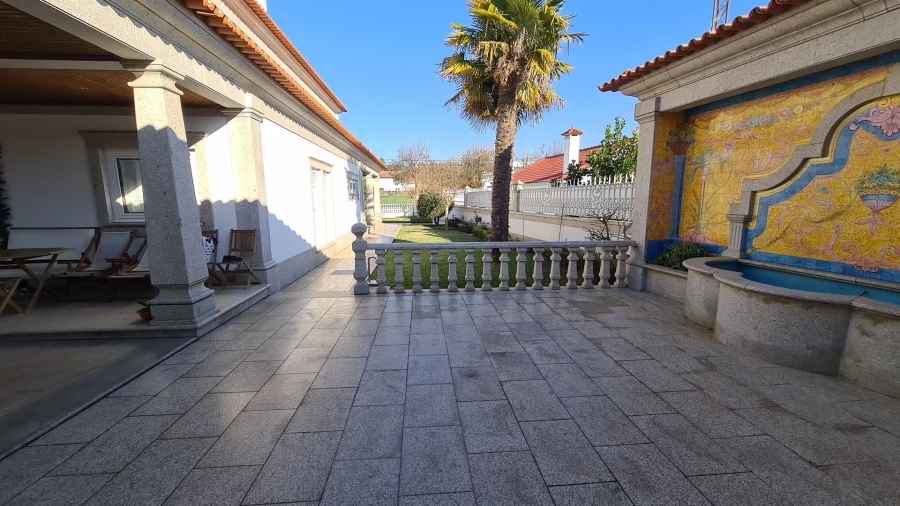 Moradia T4 para Venda em Remelhe Foto 39