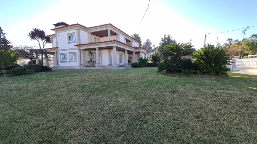 Moradia T4 para Venda em Remelhe Foto 50