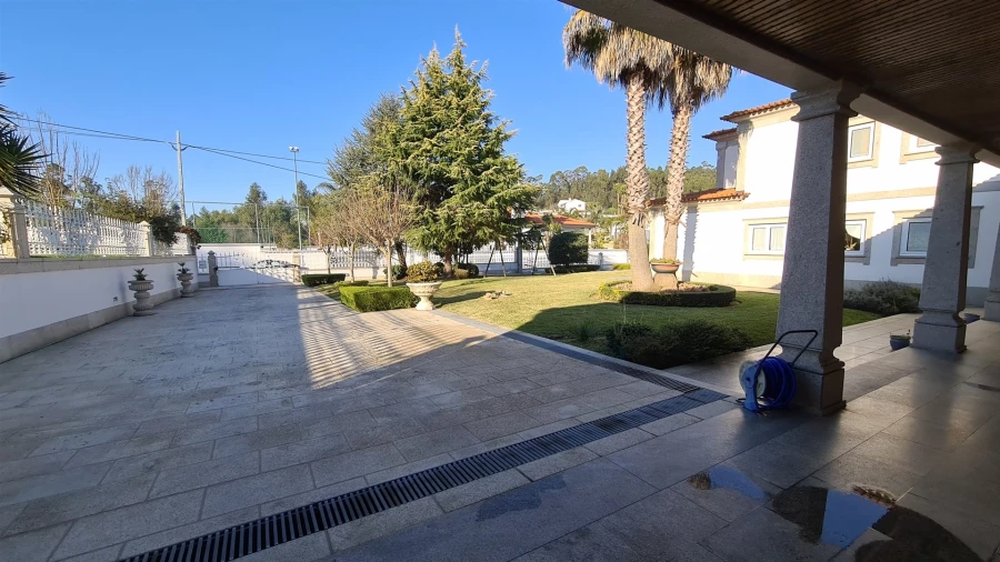 Moradia T4 para Venda em Remelhe Foto 44