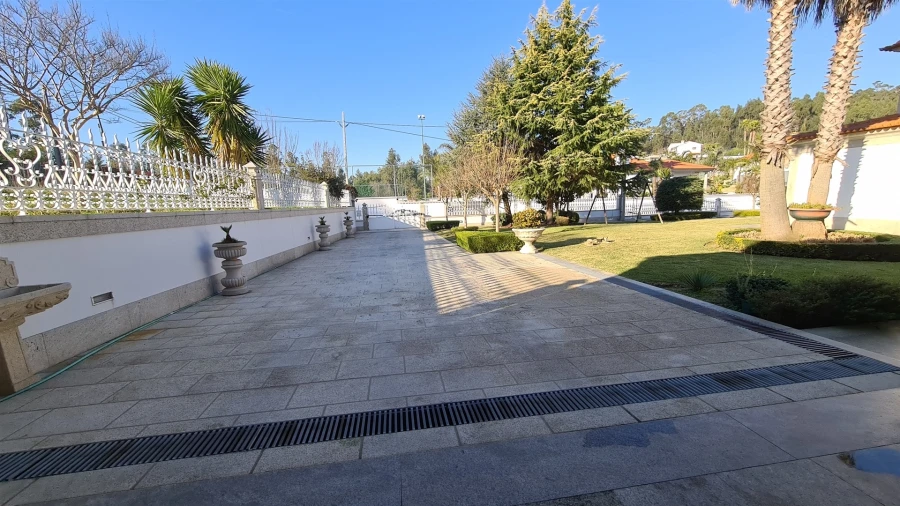 Moradia T4 para Venda em Remelhe Foto 43