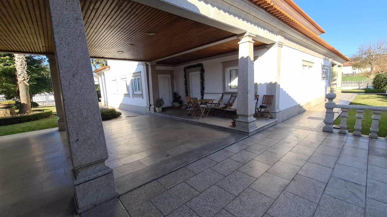 Moradia T4 para Venda em Remelhe Foto 41