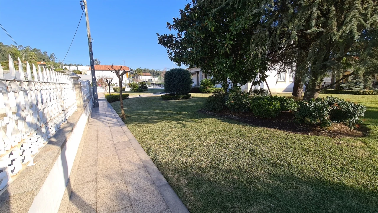 Moradia T4 para Venda em Remelhe Foto 48