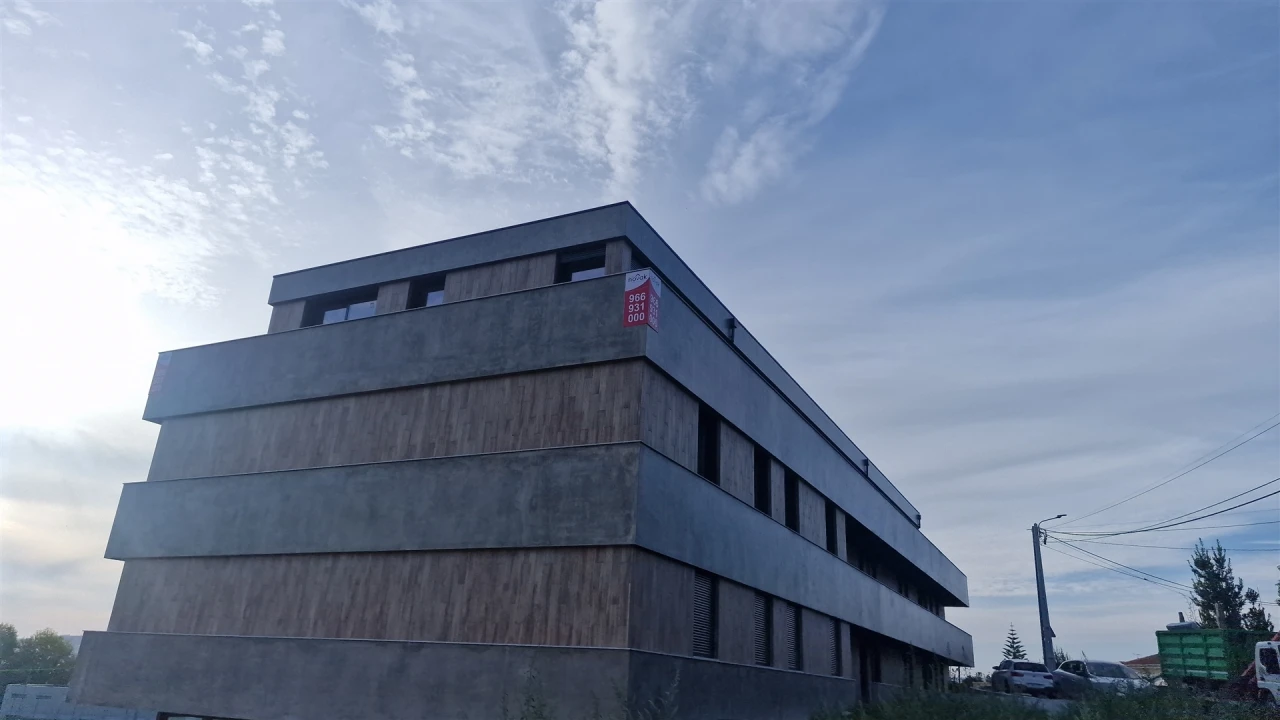 Apartamento T1 para Venda em Serzedelo Foto 1