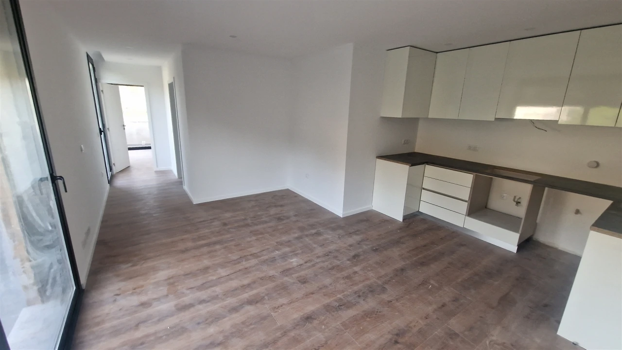 Apartamento T1 para Venda em Serzedelo Foto 3