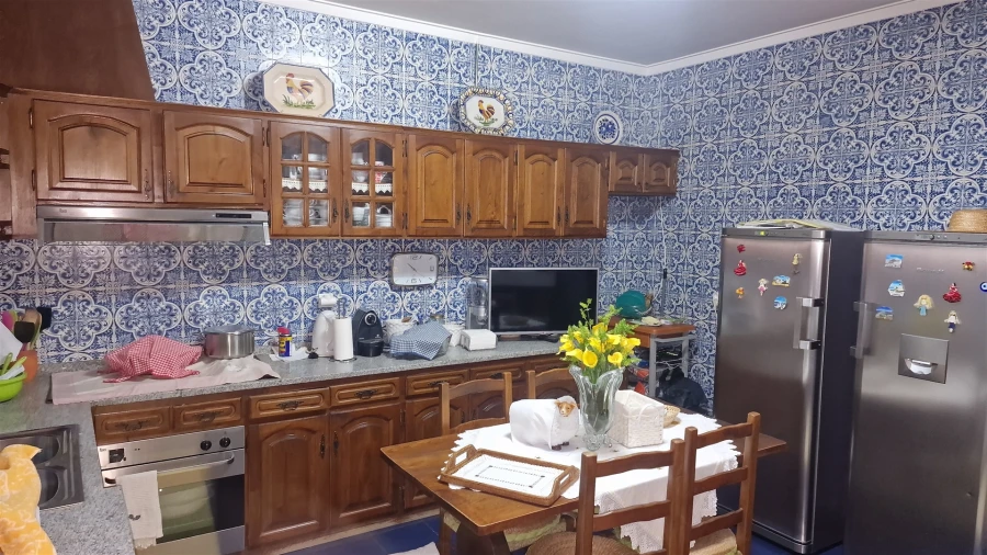 Moradia T4 para Venda em Serzedelo Foto 35