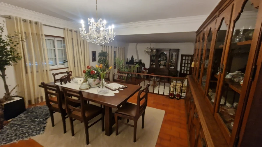 Moradia T4 para Venda em Serzedelo Foto 20