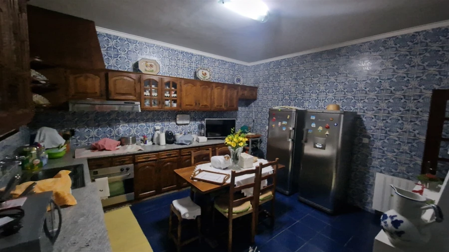 Moradia T4 para Venda em Serzedelo Foto 34