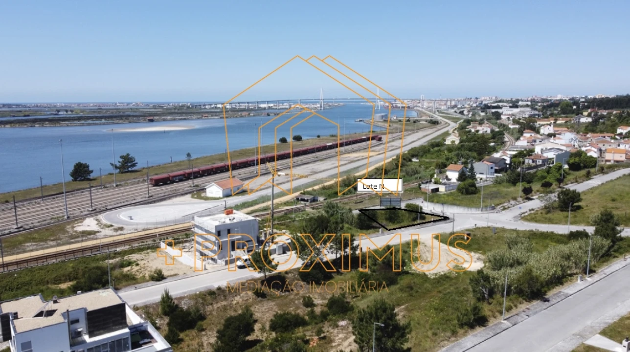 Terreno para Venda em Vila Verde Foto 1