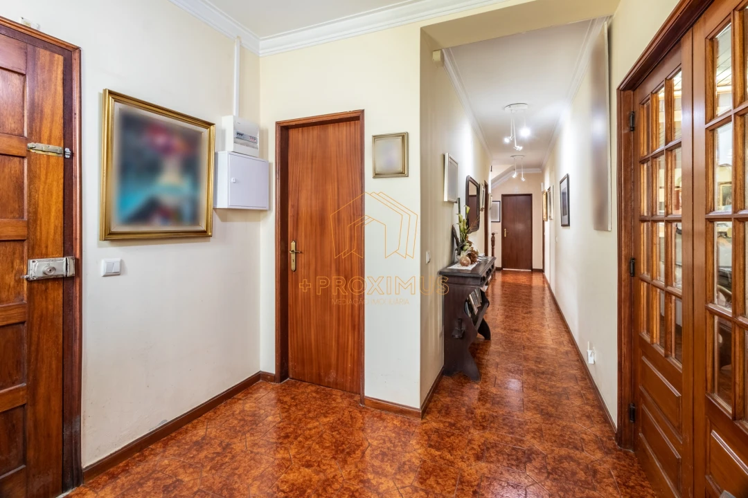 Moradia T5 para Venda em Tavarede Foto 6