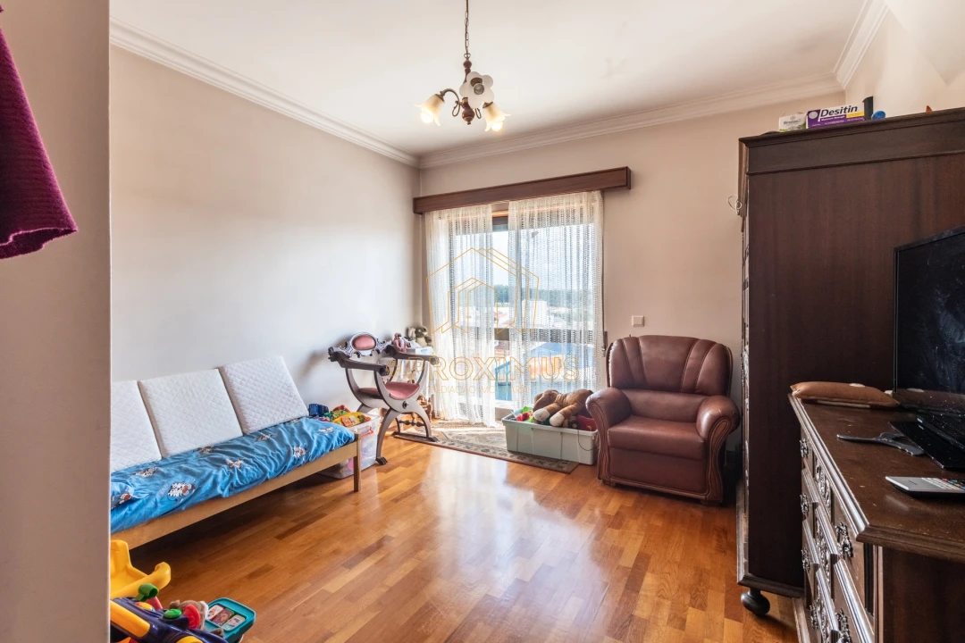 Moradia T5 para Venda em Tavarede Foto 18