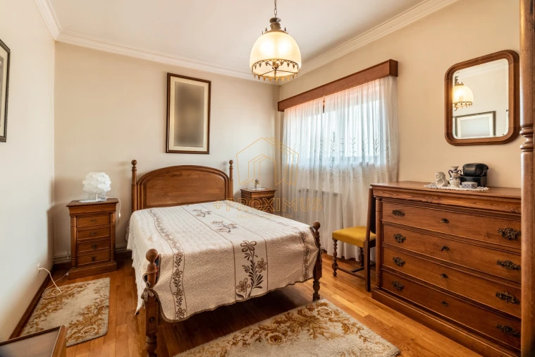 Moradia T5 para Venda em Tavarede Foto 26