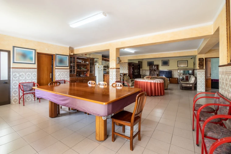 Moradia T5 para Venda em Tavarede Foto 33