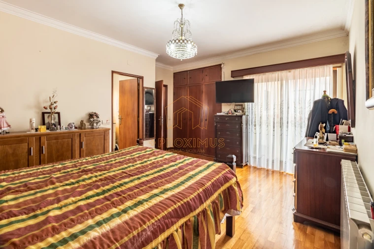 Moradia T5 para Venda em Tavarede Foto 29