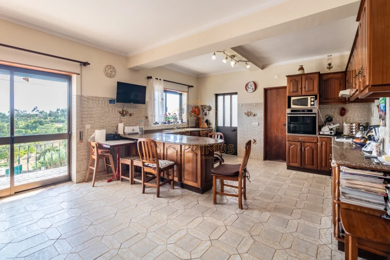 Moradia T5 para Venda em Tavarede Foto 13