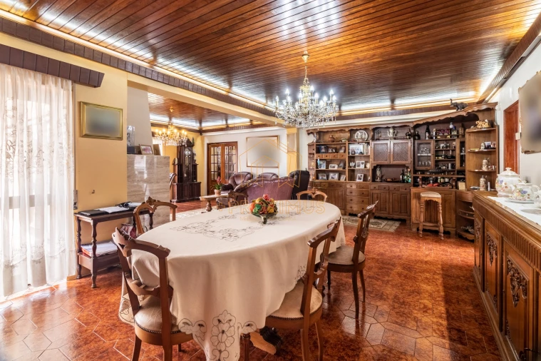 Moradia T5 para Venda em Tavarede Foto 10