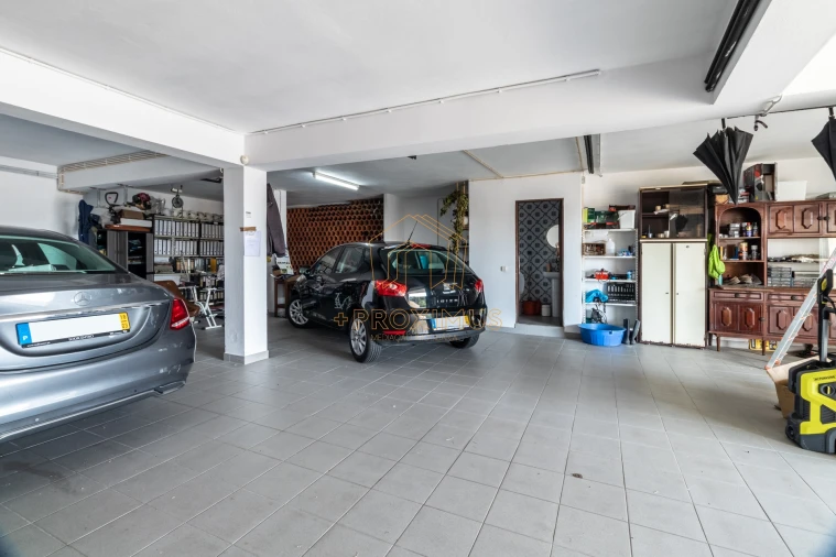 Moradia T5 para Venda em Tavarede Foto 43