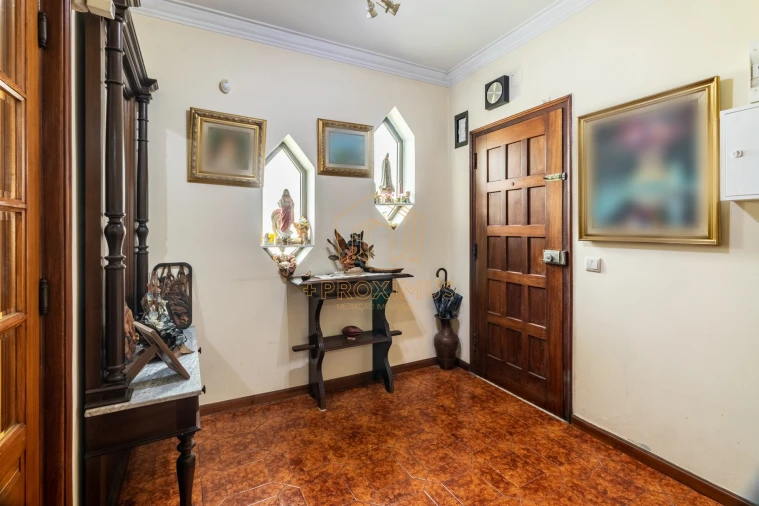 Moradia T5 para Venda em Tavarede Foto 5