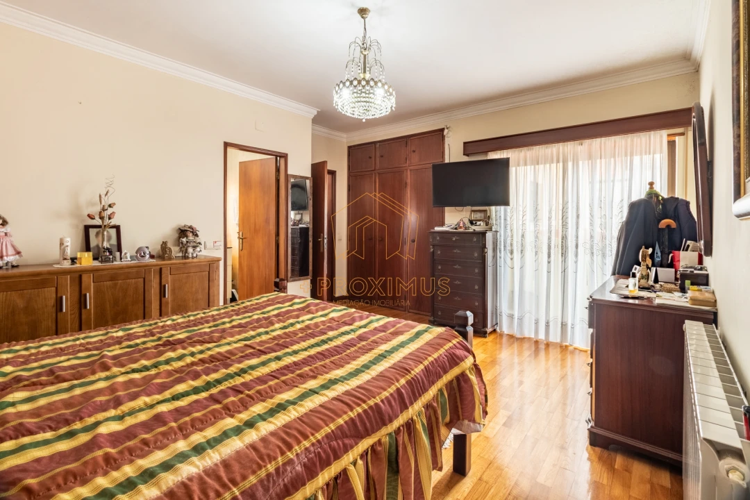 Moradia T5 para Venda em Tavarede Foto 29