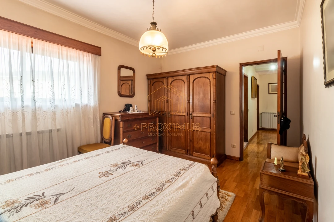 Moradia T5 para Venda em Tavarede Foto 27