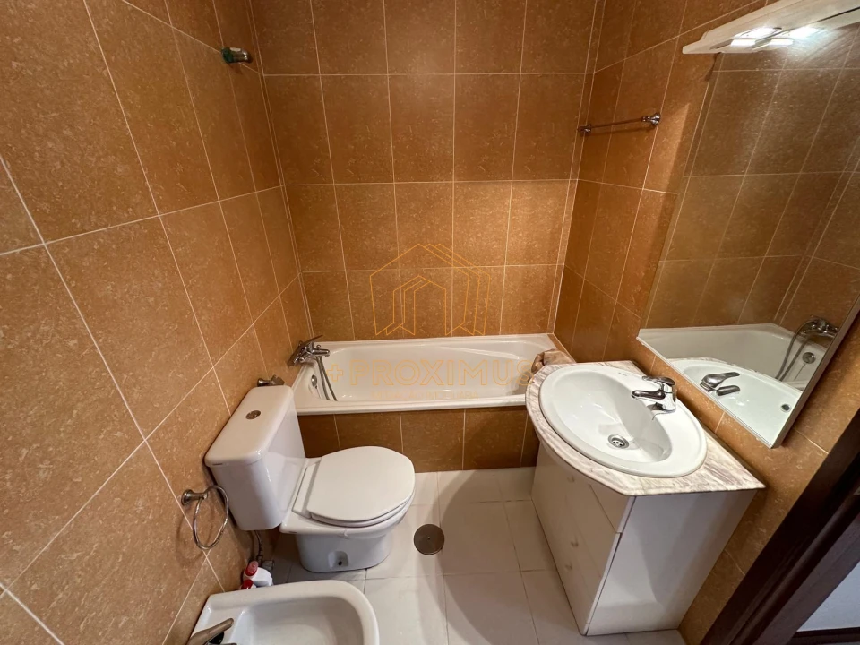 Apartamento T1 para Venda em Buarcos Foto 14