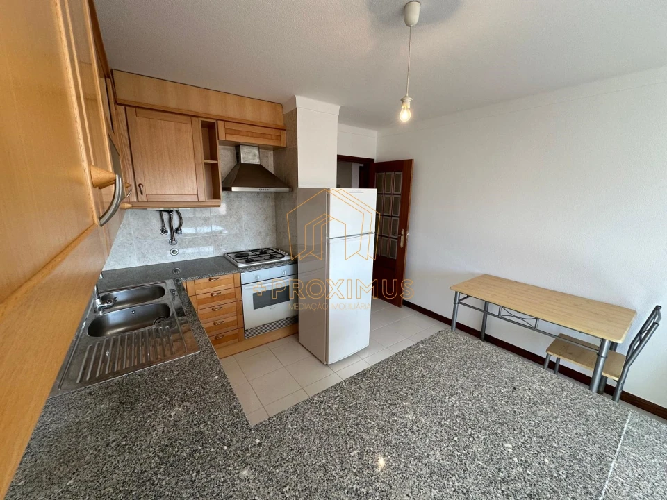Apartamento T1 para Venda em Buarcos Foto 9