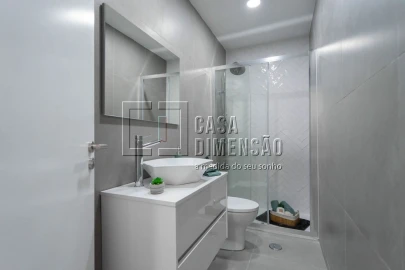 Apartamento T3 para Venda em Benfica