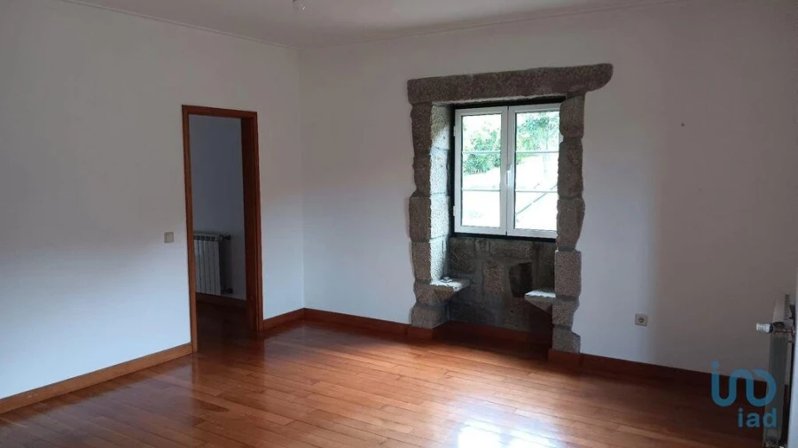 Moradia T3 para Venda em Oliveira (Santa Maria) Foto 15