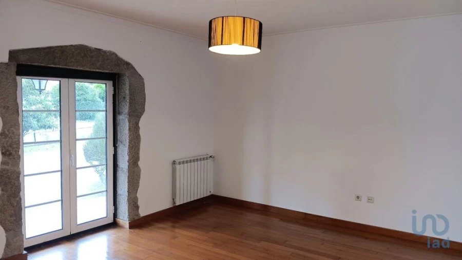 Moradia T3 para Venda em Oliveira (Santa Maria) Foto 7