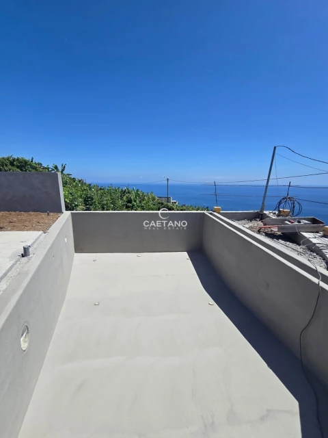 Moradia T4 para Venda em Ponta do Sol