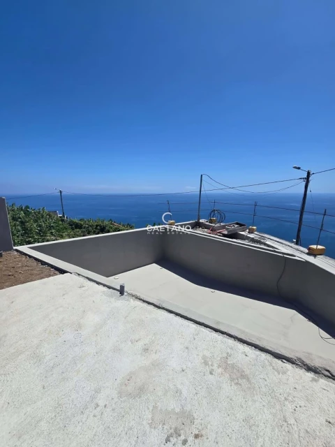 Moradia T4 para Venda em Ponta do Sol