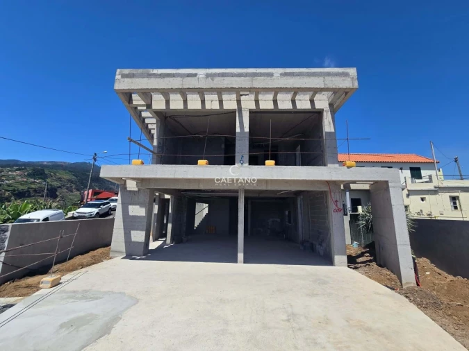 Moradia T4 para Venda em Ponta do Sol Foto 2