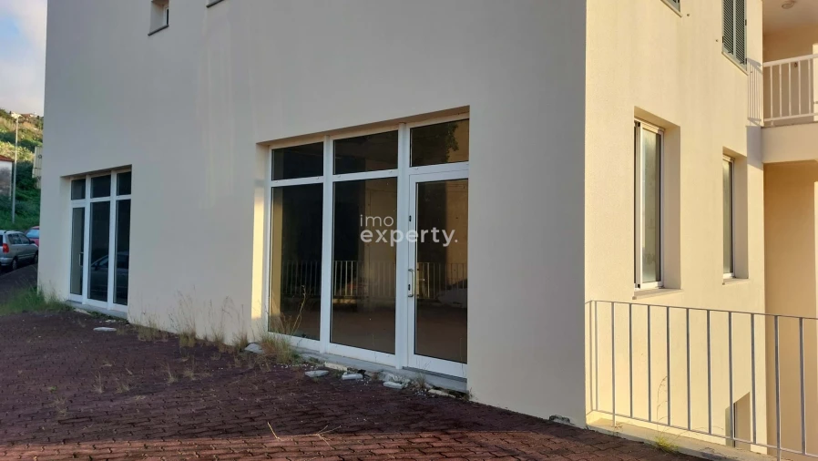 Negócio para Venda em Caniço Foto 11