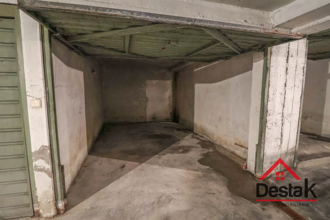 Garagem para Venda em Viseu Foto 2