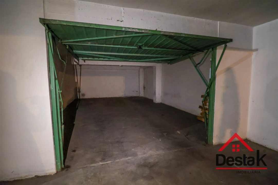 Garagem para Venda em Viseu Foto 3