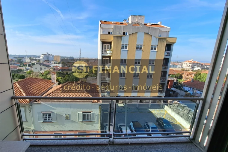 Apartamento T3 para Venda em Esmoriz Foto 6