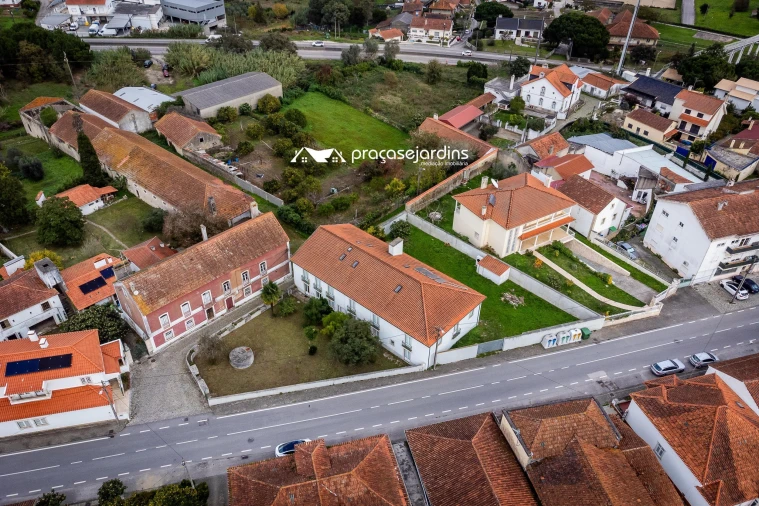 Prédio para Venda em Parceiros e Azoia Foto 13