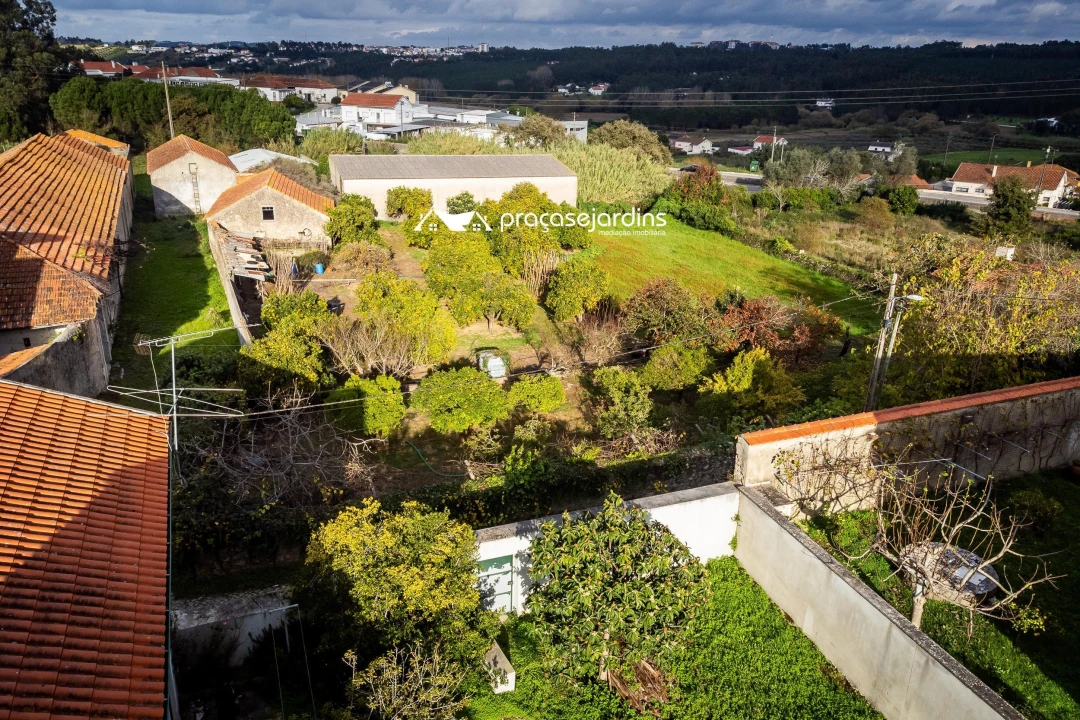 Prédio para Venda em Parceiros e Azoia Foto 3