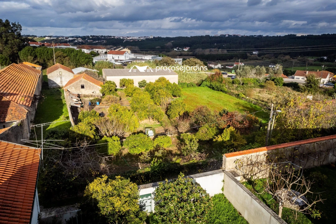 Prédio para Venda em Parceiros e Azoia Foto 4