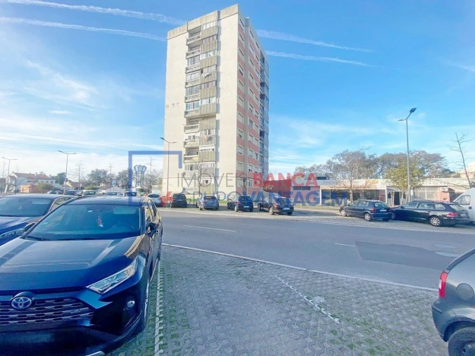 Apartamento T3 para Venda em Santo Antonio da Charneca Foto 13