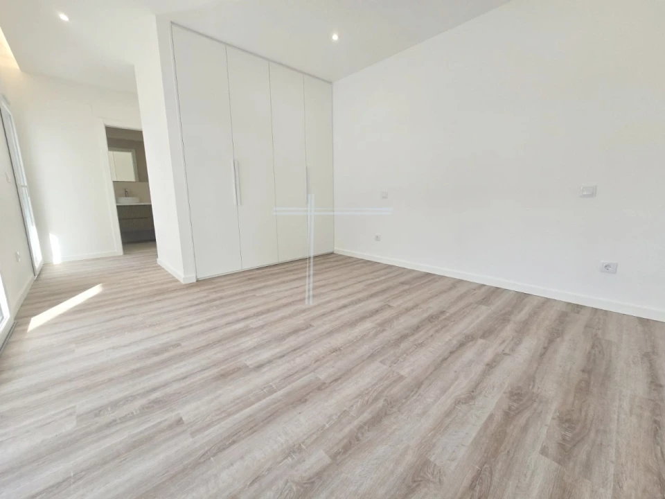 Moradia T3 para Venda em Charneca de Caparica e Sobreda Foto 23