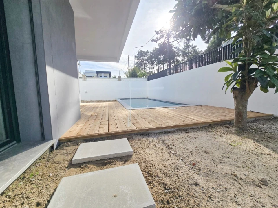 Moradia T3 para Venda em Charneca de Caparica e Sobreda Foto 32