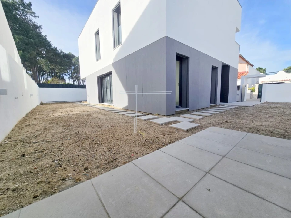 Moradia T3 para Venda em Charneca de Caparica e Sobreda Foto 33