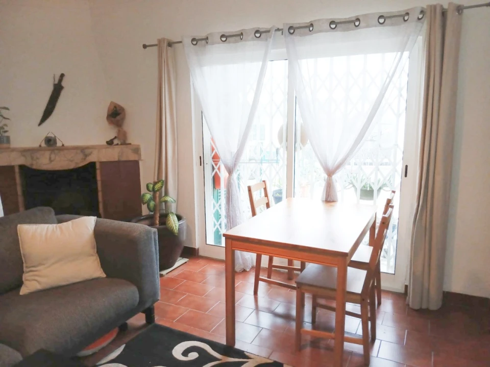 Moradia T3 para Venda em Charneca de Caparica e Sobreda Foto 4